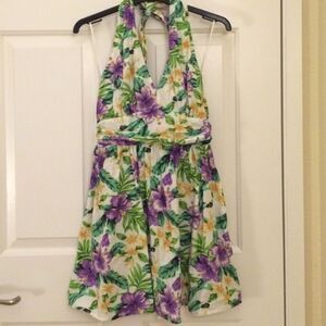 💕🩷🥰Host Pick🌸 Tropical flower halter dress‎